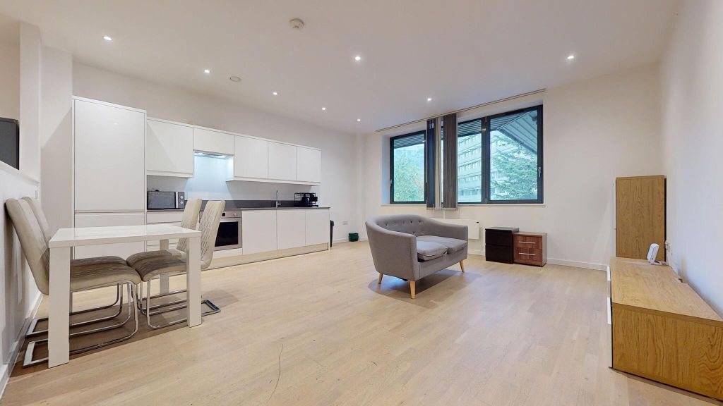 Property photo 1 of 12 Living Room