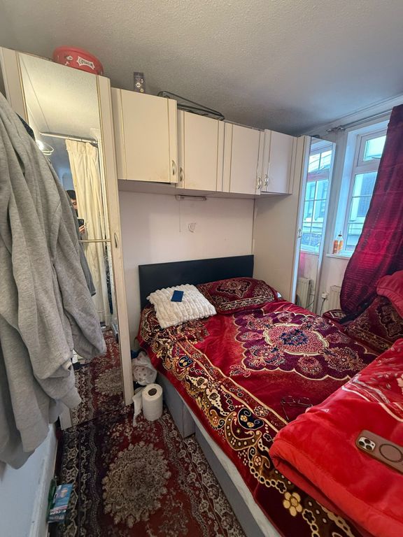 Property photo 3 of 5