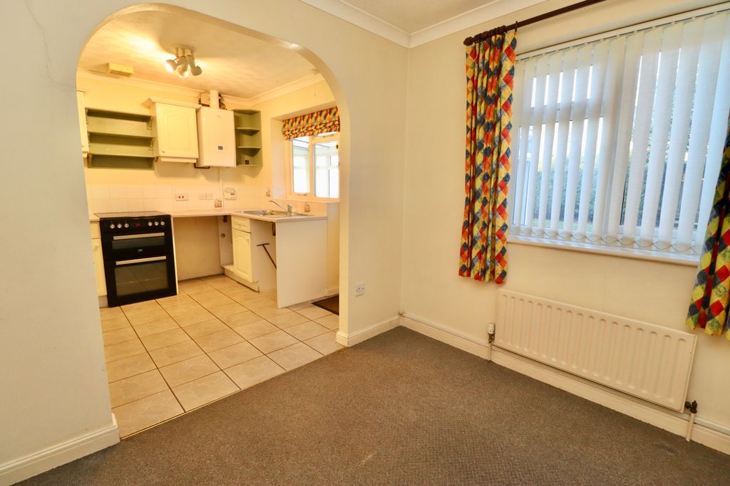 Property photo 3 of 17 Img_6225