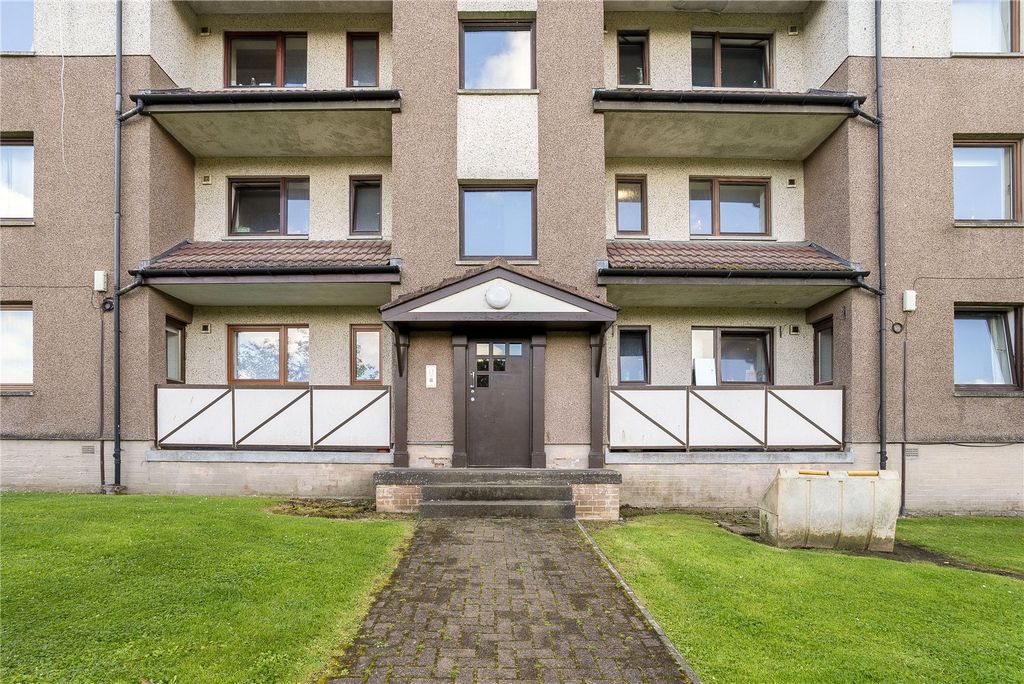 Property photo 1 of 16 Morrison Drive