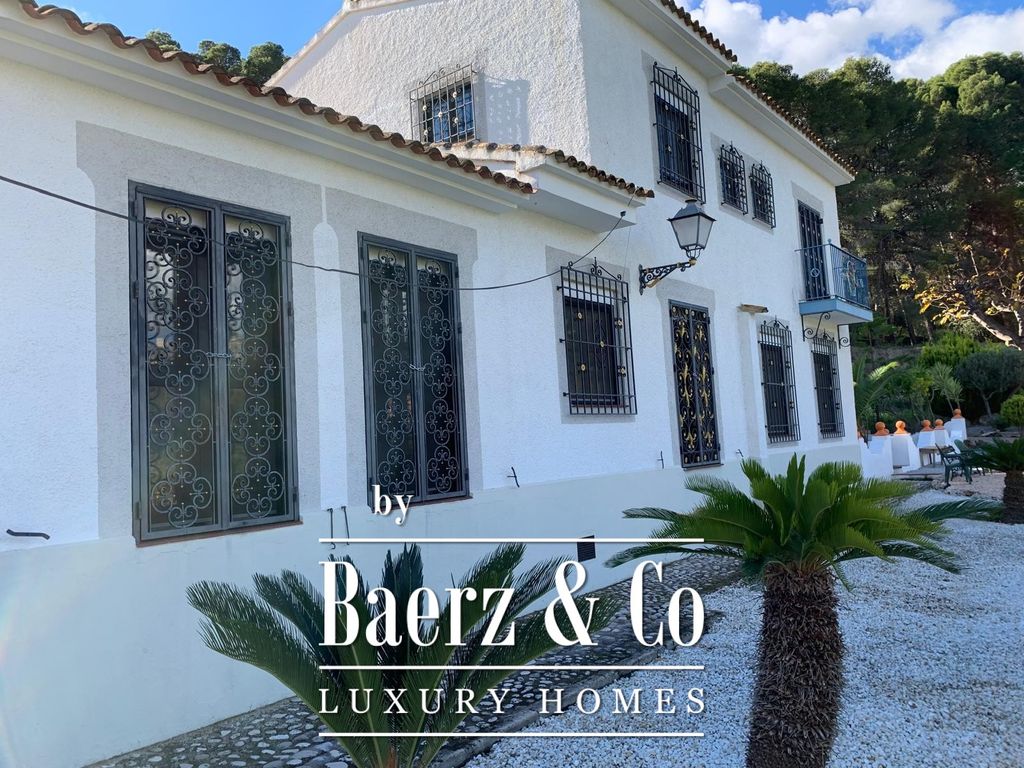 Property photo 3 of 35