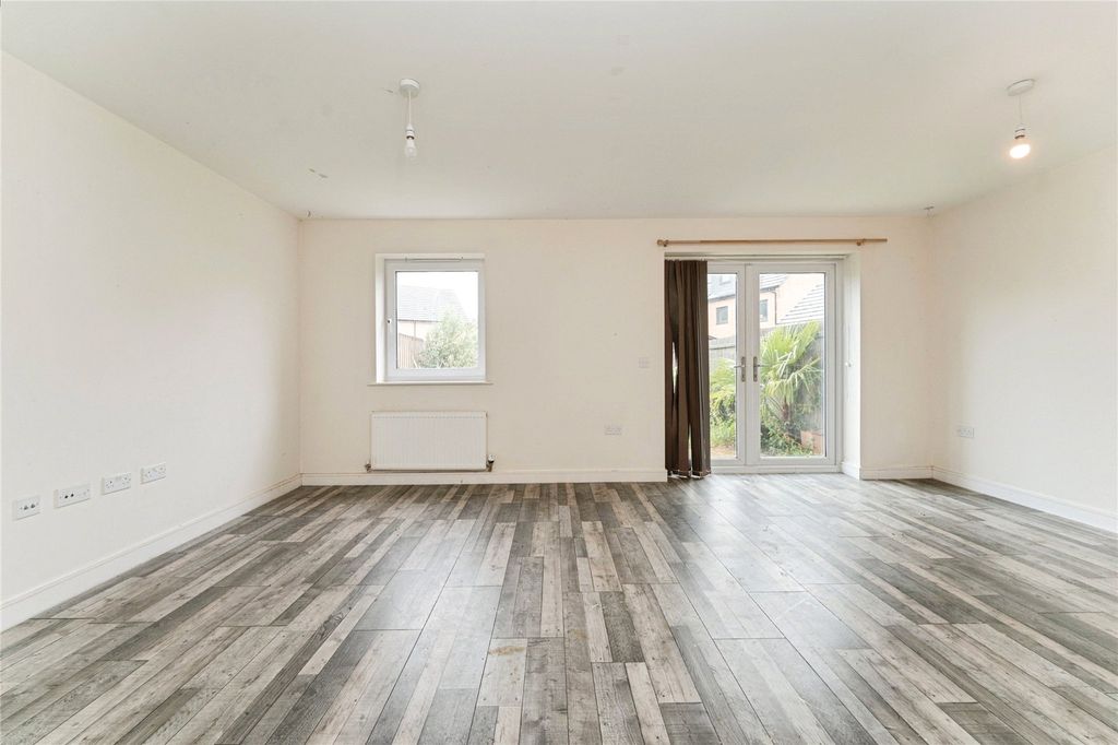 Property photo 2 of 42 Picture No. 47