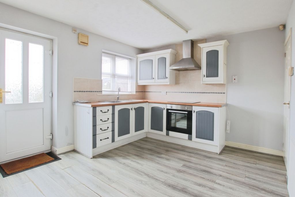 Property photo 3 of 9 4796567