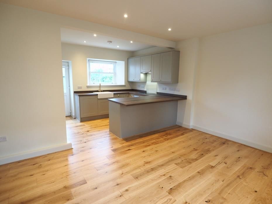 Property photo 2 of 39