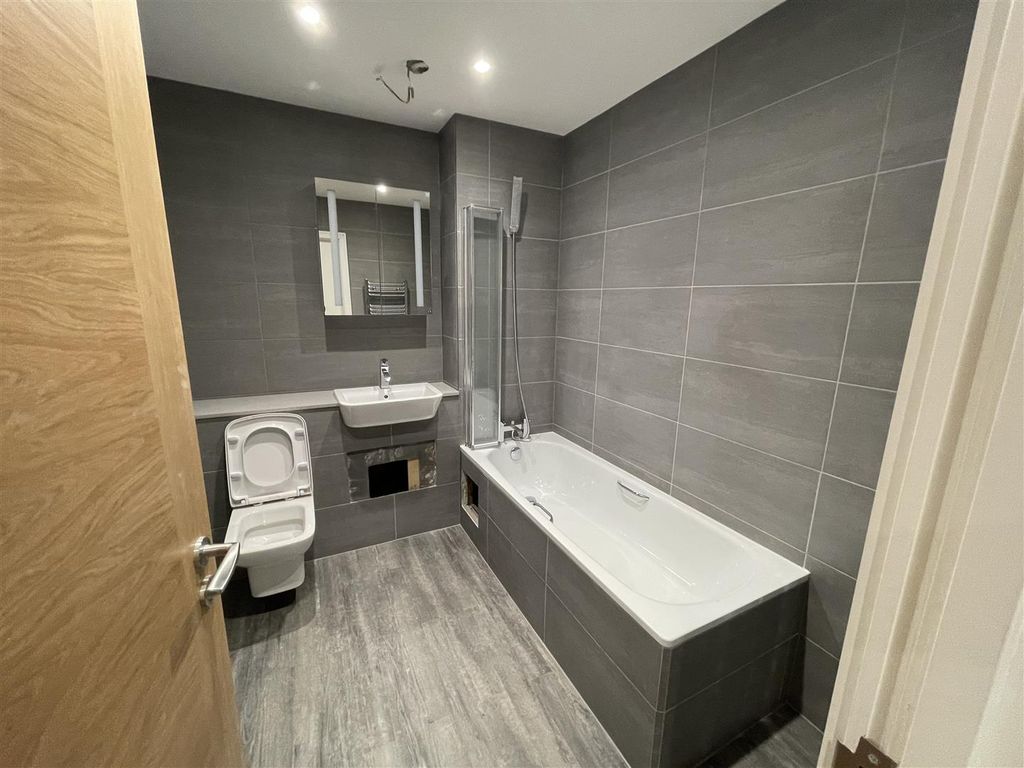 Property photo 2 of 10 Img_8062.Jpg