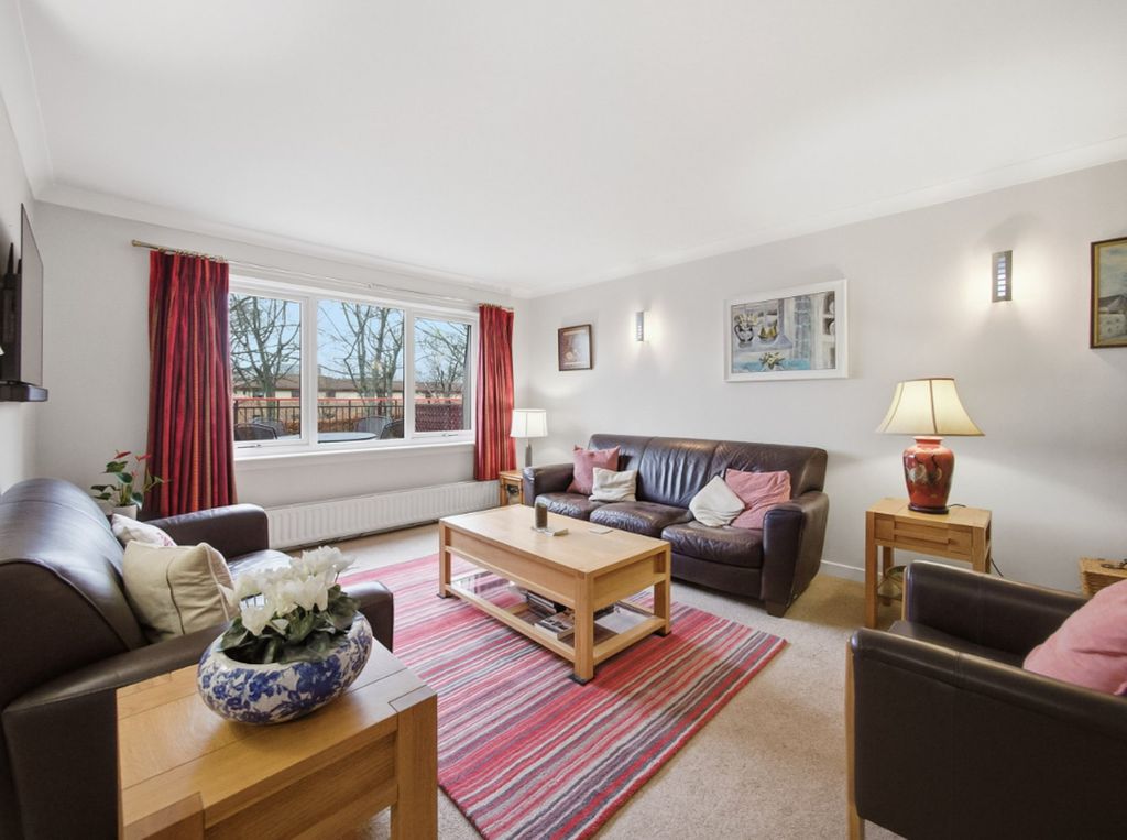 Property photo 3 of 33 Picture 3