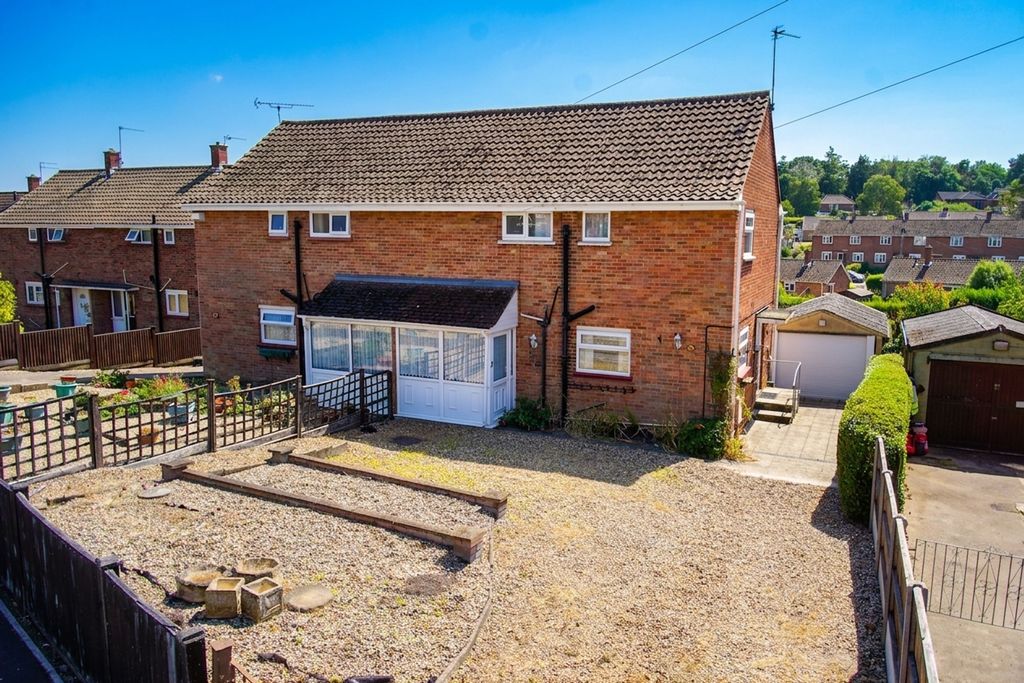 Property photo 1 of 27