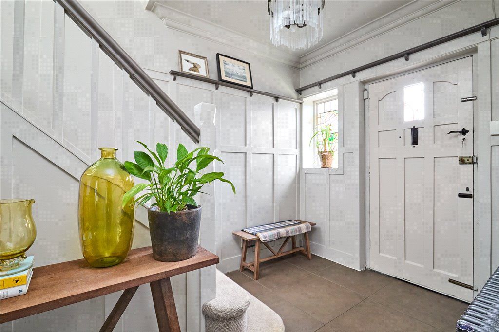 Property photo 2 of 28 Entrance Hallway