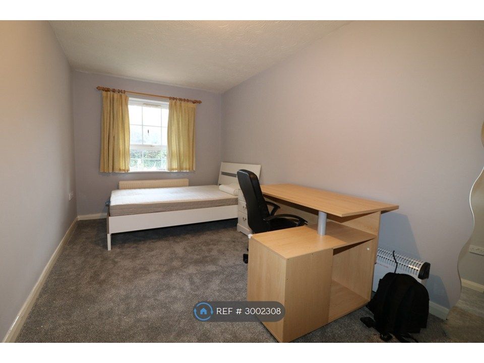 Property photo 2 of 14