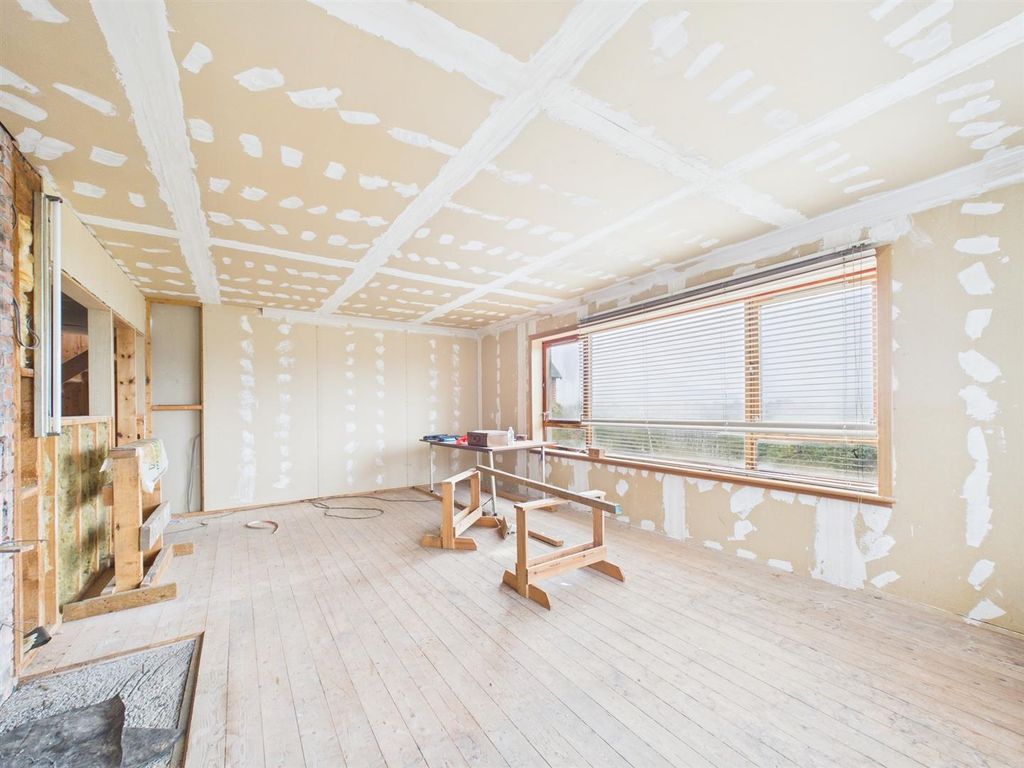 Property photo 3 of 16 Cam01486G0-Pr0970-Still001.Jpg