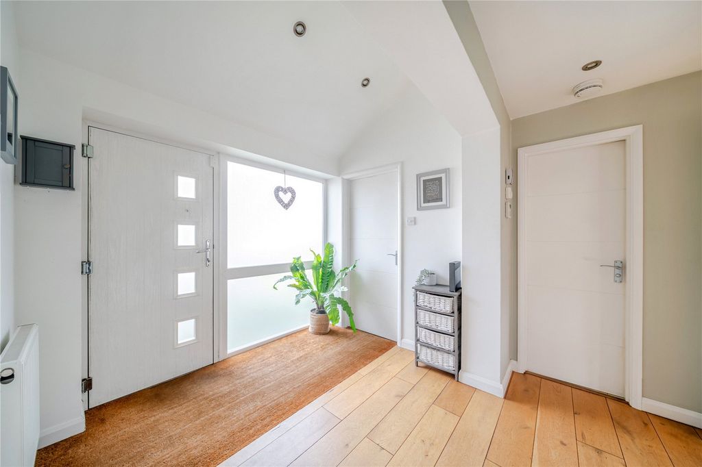 Property photo 2 of 34 Picture 2