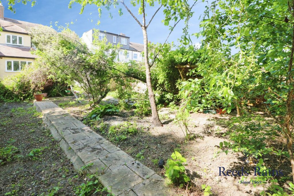 Property photo 2 of 20 Picture No. 05