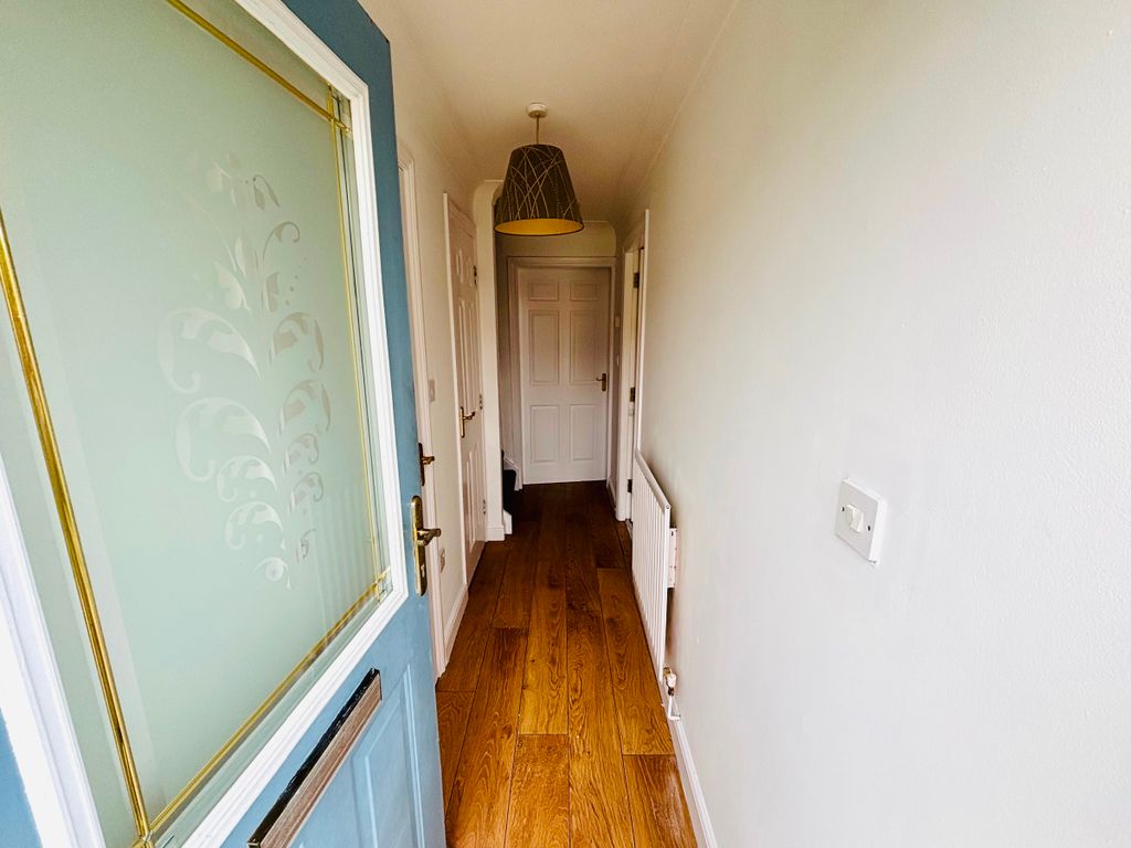 Property photo 2 of 25