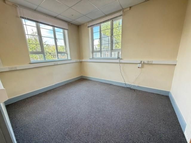 Property photo 3 of 6 Bedroom