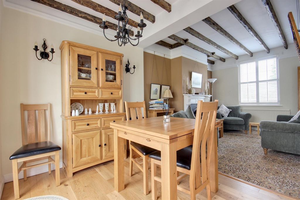 Property photo 3 of 15 Sloe (14).Jpg