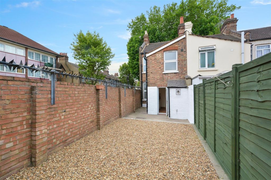 Property photo 2 of 12 Rear Garden