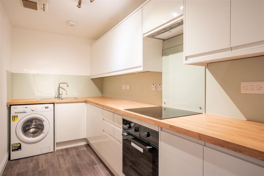 Property photo 3 of 9 Sh-8.Jpg