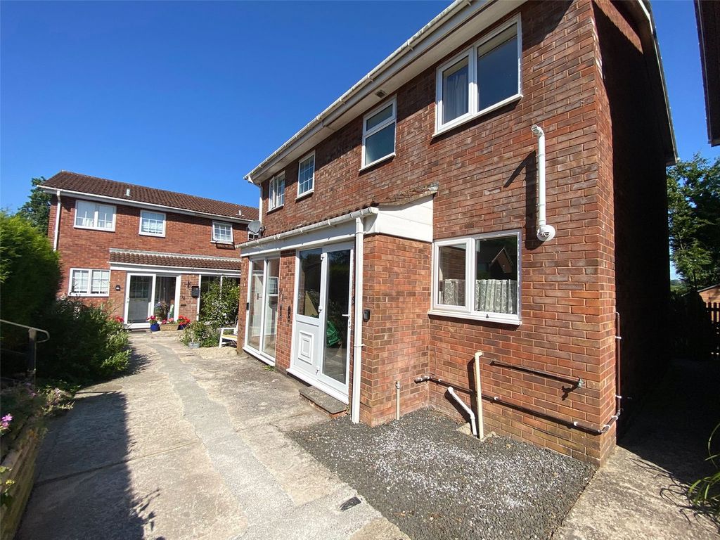 Property photo 2 of 13 Picture No. 02