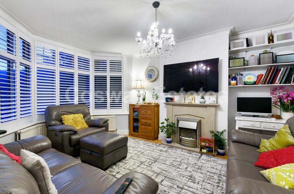 Property photo 2 of 17 48A0478A-E081-4c31-9Cdb-B19978d2Ad3c.Jpg