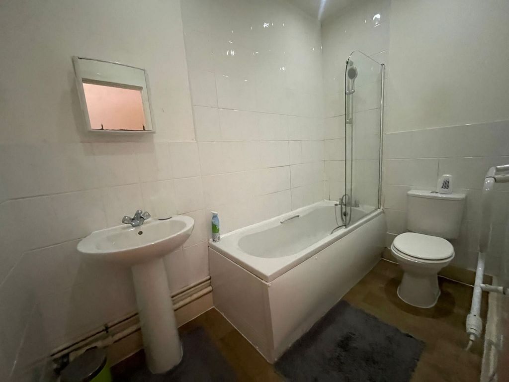 Property photo 3 of 6 Not Specified