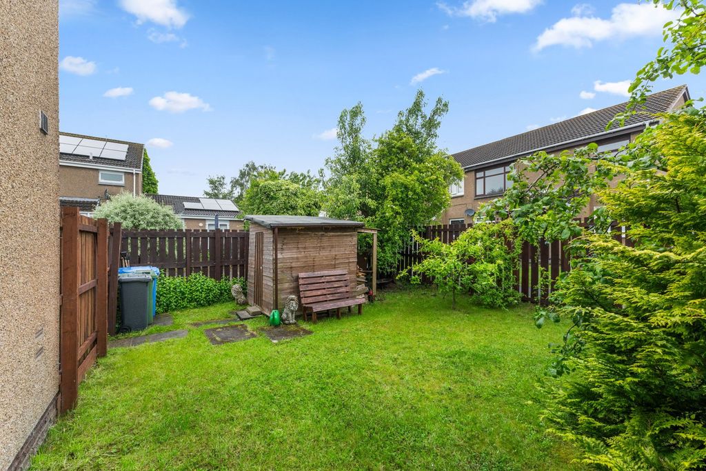 Property photo 2 of 24