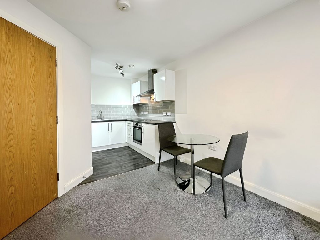 Property photo 3 of 7 Picture No. 16