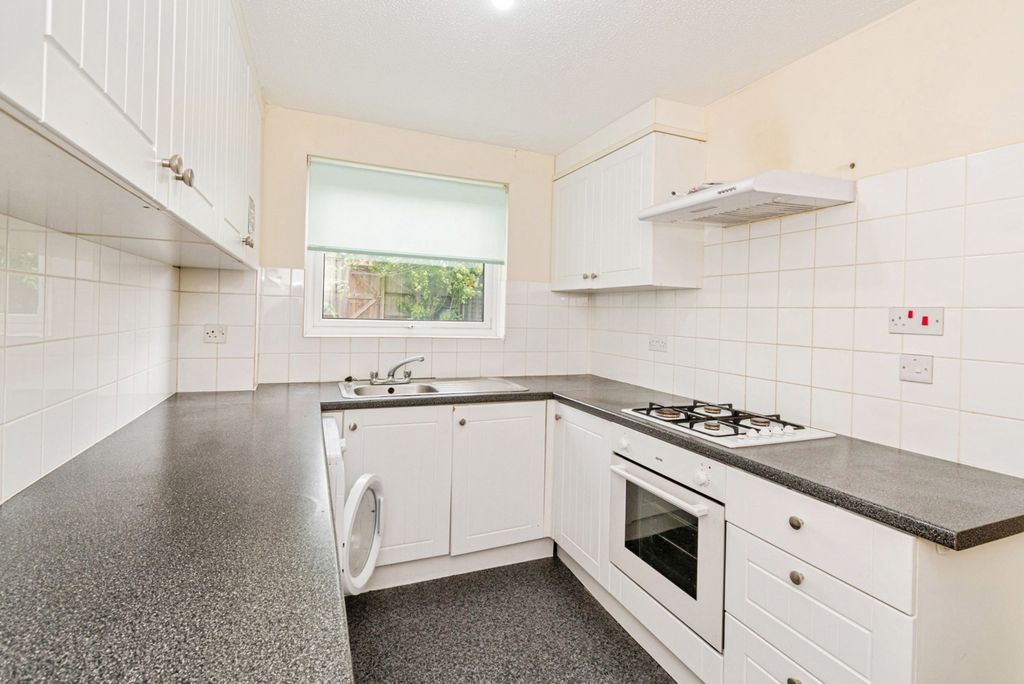 Property photo 3 of 13 Photo