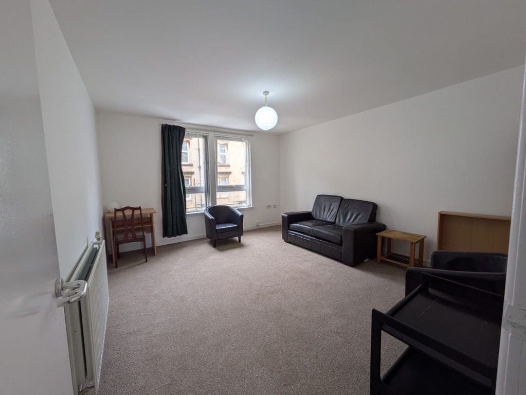 Property photo 3 of 9 Lounge B