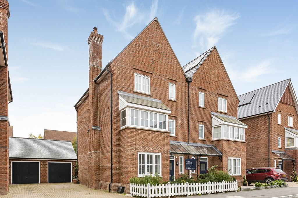 Property photo 1 of 29