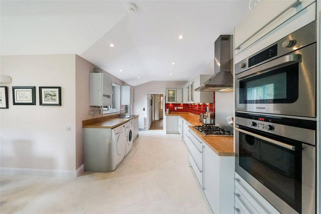 Additional image 9 of 3 bed semi-detached house for saleWalker Terrace, Tillicoultry, Clackmannanshire FK13