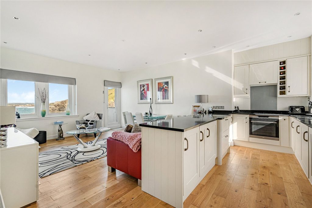 Additional image 6 of 3 bed flat for saleEsplanade Road, Newquay, Cornwall TR7