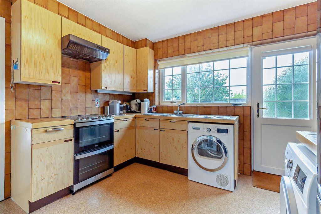 Property photo 2 of 15