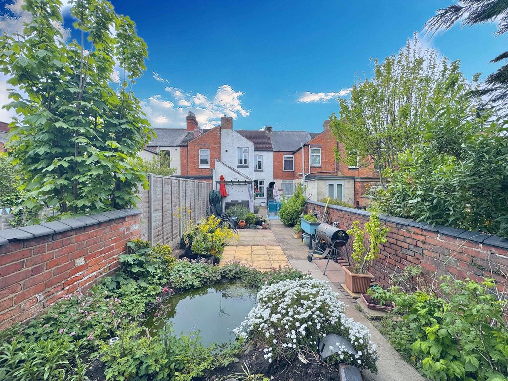 Property photo 3 of 28