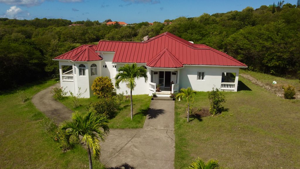 Property photo 2 of 45
