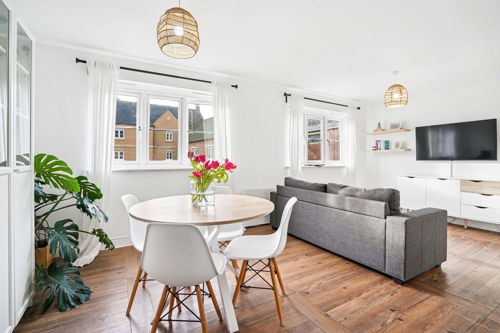 Property photo 2 of 9 Reception Room