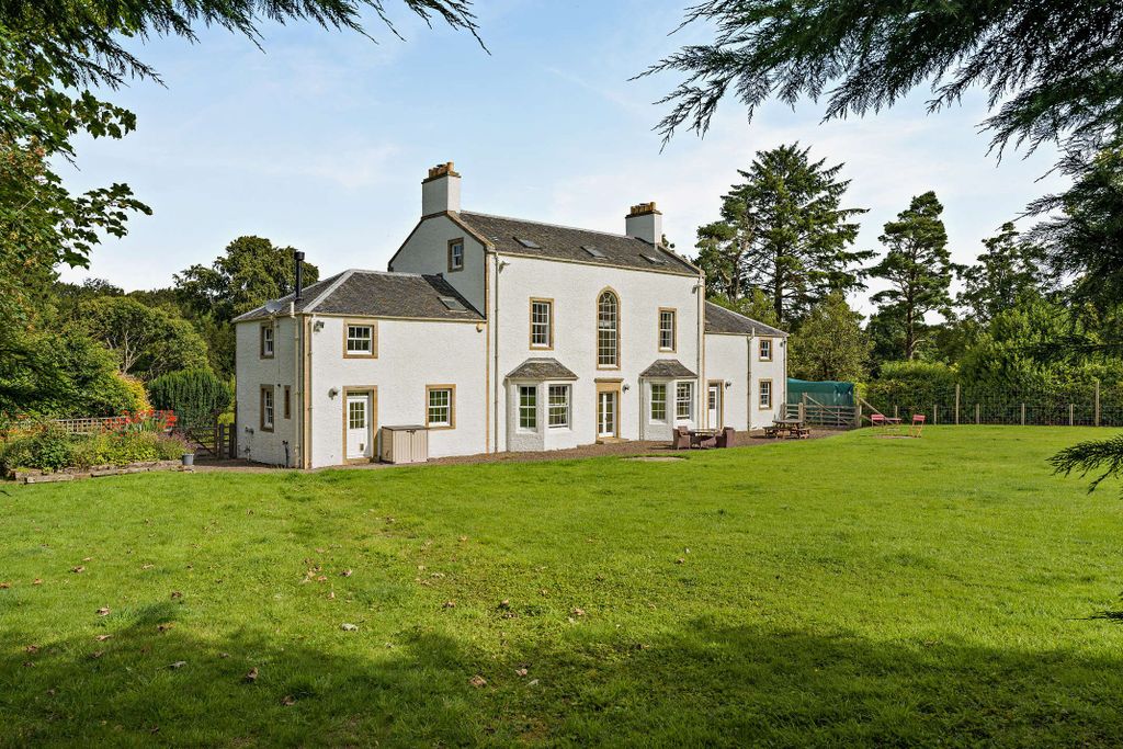 Property photo 2 of 31 Hartwood House
