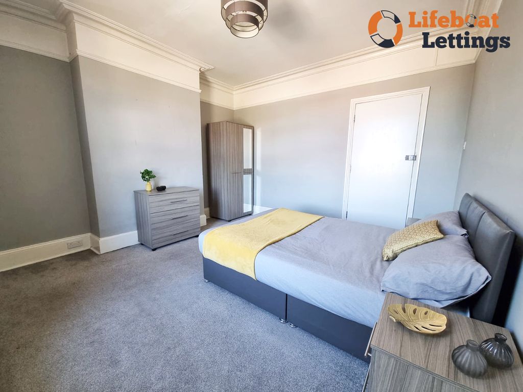 Property photo 1 of 8 Bedroom 3A