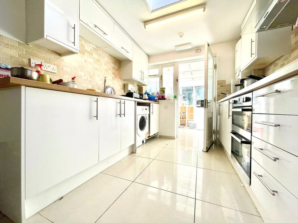 Property photo 3 of 5 Picture No. 03