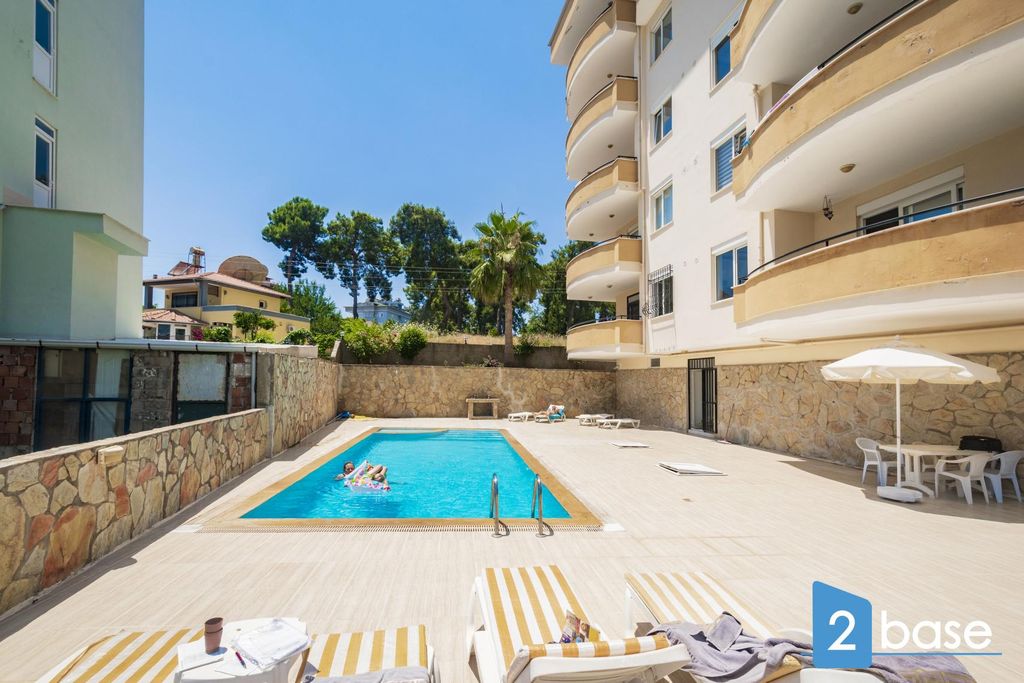 Property photo 2 of 34