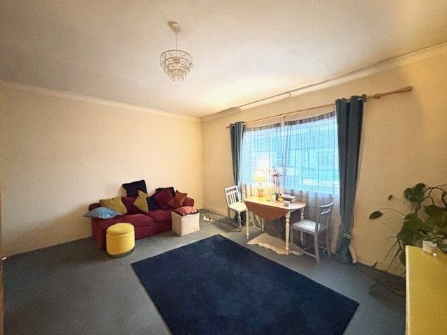 Property photo 2 of 7 Living Room