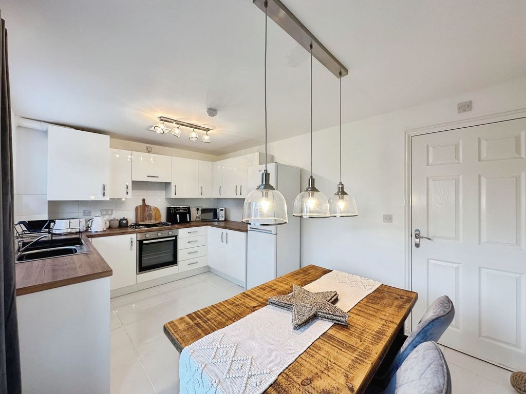 Property photo 2 of 20 Photo 14