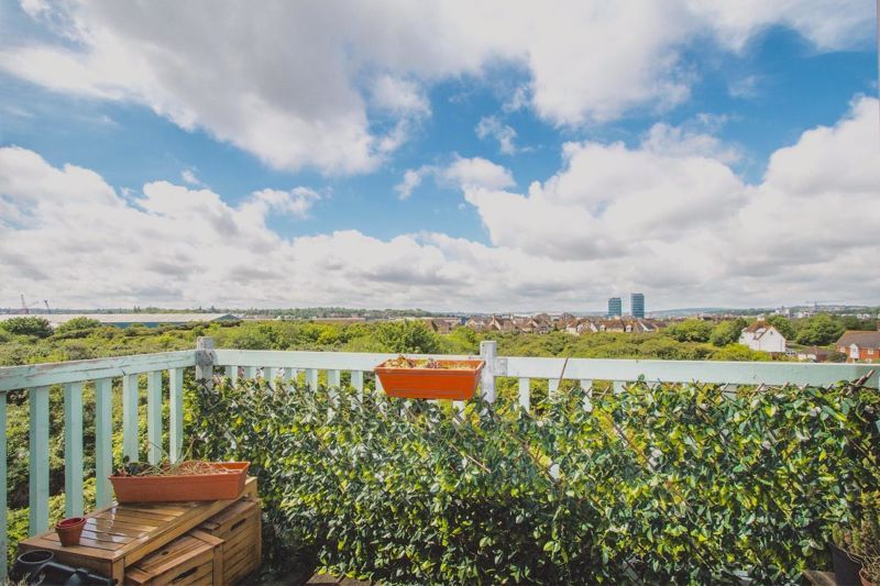 Property photo 2 of 15 Photo 4