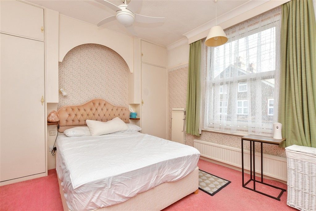 Property photo 2 of 9 Bedroom 1