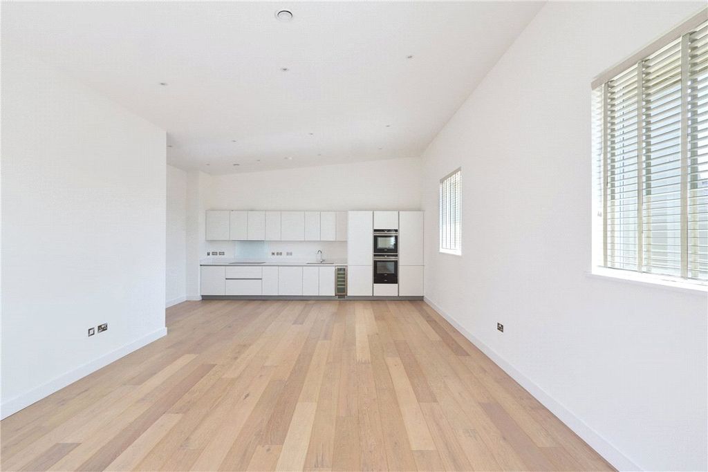 Property photo 3 of 12 Picture No. 06
