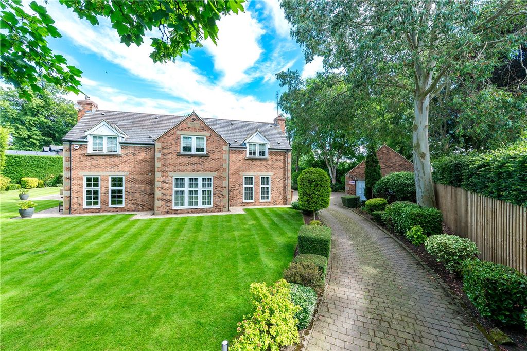 Property photo 2 of 33 Picture No. 07