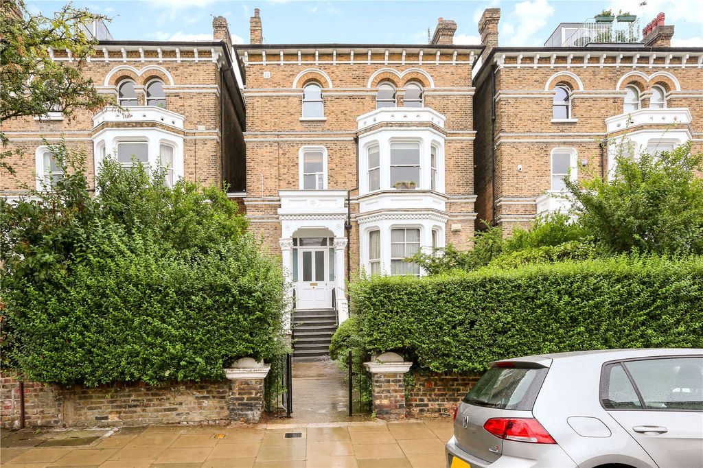 Property photo 2 of 12 Picture No. 22