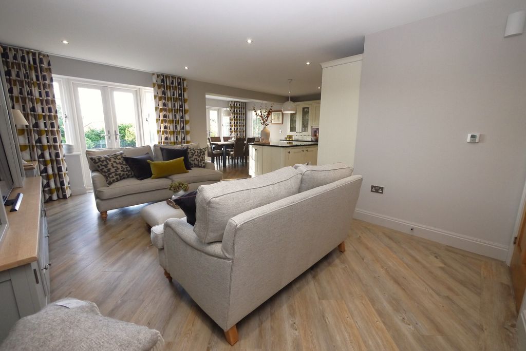 Additional image 12 of 4 bed detached house for saleBawtry Road, Bessacarr, Doncaster DN4