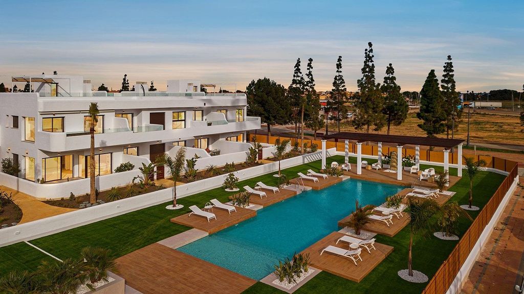 Property photo 1 of 49