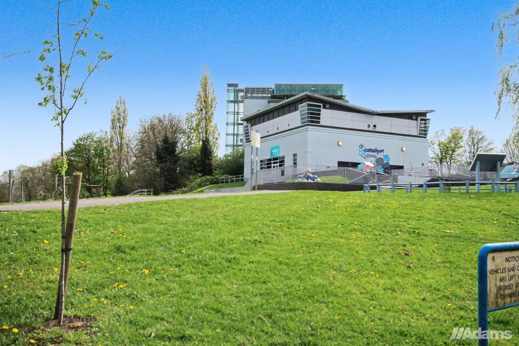 Property photo 2 of 3