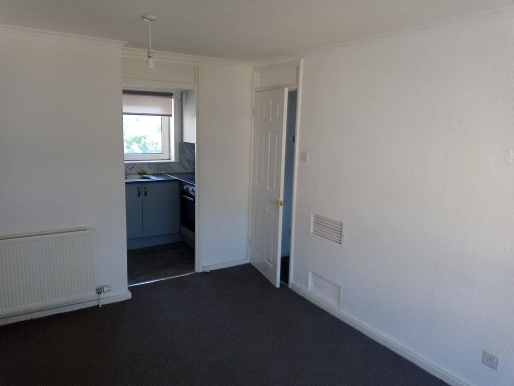 Property photo 3 of 4